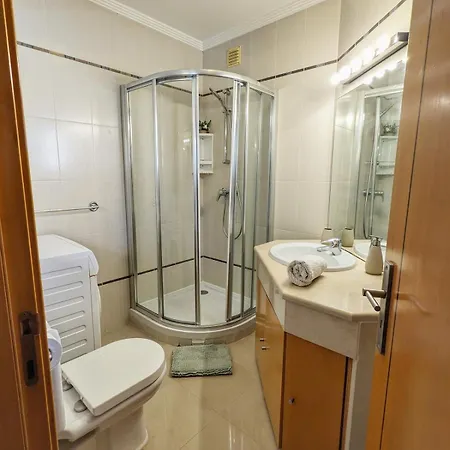 Будинок відпочинку Quintaloes, 5 Mins From Old Town *