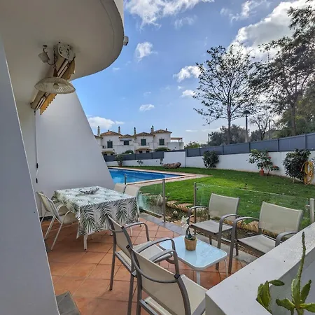 Holiday home Quintaloes, 5 Mins From Old Town