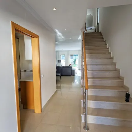 Quintaloes, 5 Mins From Old Town Albufeira