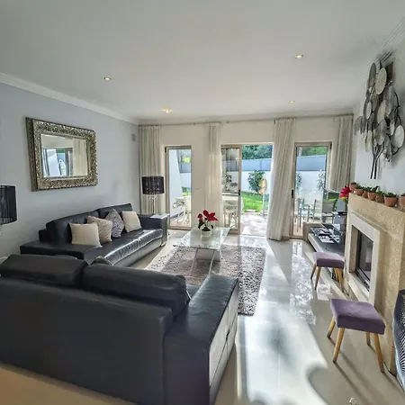 Quintaloes, 5 Mins From Old Town * Albufeira